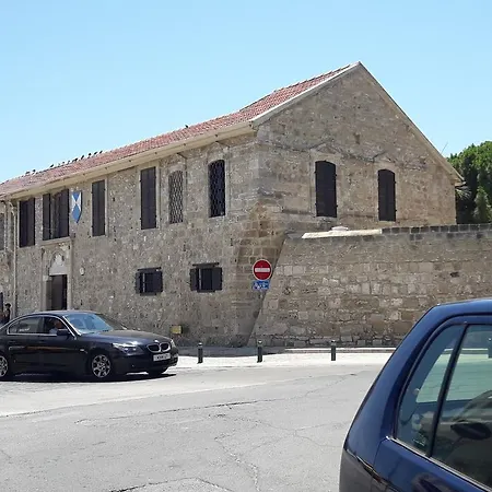 Marina's * Lárnaka