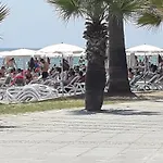 Δωμάτια σε οικογενειακή κατοικία Marina's