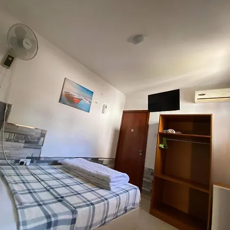 Marina's لارنكا