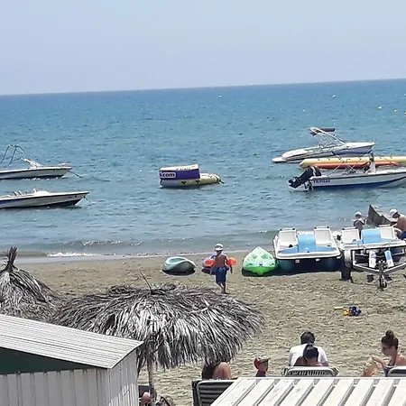 Marina's * لارنكا