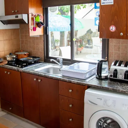 Marina's Homestay Larnaca